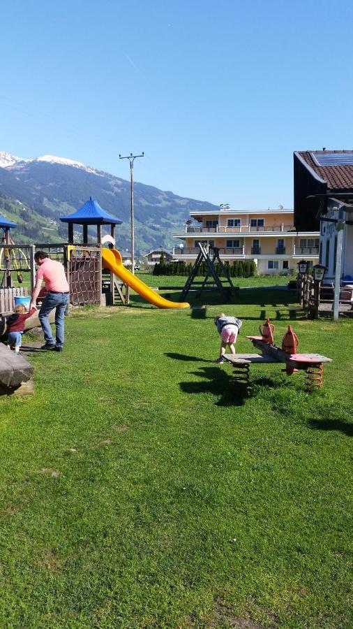 Grosszuegiges Apartment Georg Mayrhofen Barrierefrei Hollenzen ภายนอก รูปภาพ